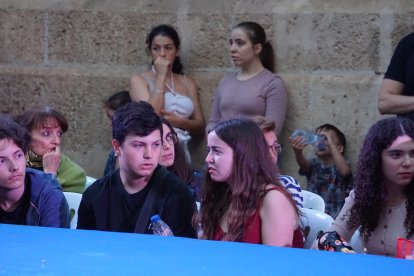 El público disfruta de las propuestas de la Noche en Blanco 2023.