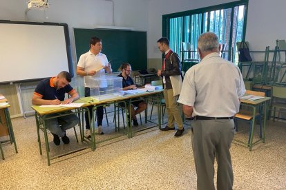 Los colegios han abierto a las 9 de la mañana.