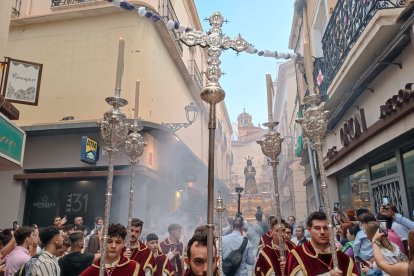 El Cautivo, entre incienso.