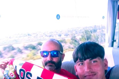 Peñistas de Los Primos de Adra, peña fundada en 2015.