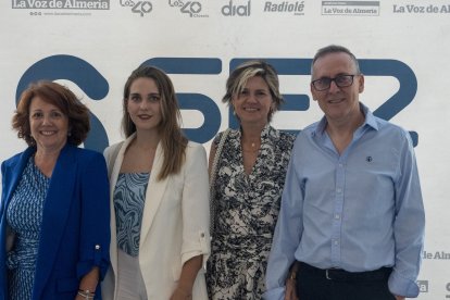 Silvia Fernández y Silvia Callejón, de Fomento del Sureste, junto a Joaquín Laynez y Eva Roamal.