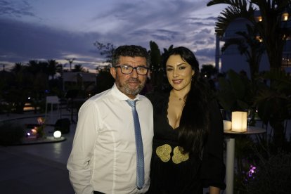 Antonio Ortiz y Gloria Ortiz, de Ortopedia Bola Azul.