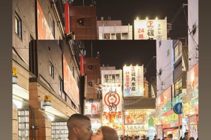 Akieme, con su pareja, en Japón.