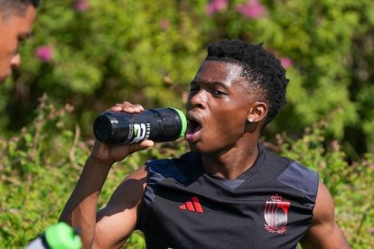 Ramazani con la Selección de Bélgica Sub-21 preparando el Europeo 2023.
