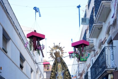 Procesión de la Patrona por el casco antiguo veratense.
