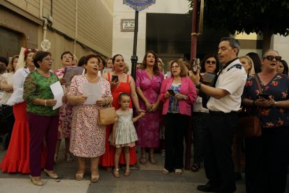 Procesión de la Patrona por el casco antiguo veratense.