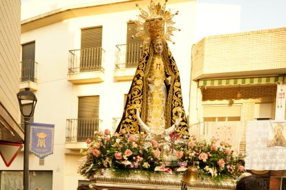 Procesión de la Patrona por el casco antiguo veratense.