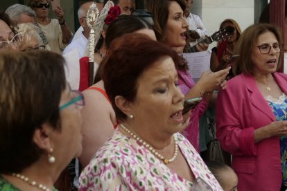 Procesión de la Patrona por el casco antiguo veratense.