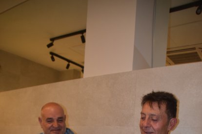 Los aceites de Castillo de Tabernas no faltaron en las mesas.