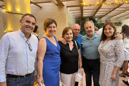 Enriqueta López (Cañas tienda), Rafael Navarro, Juan Martín, Isabel Fernández, Isabel Valero y Asensio Navarro