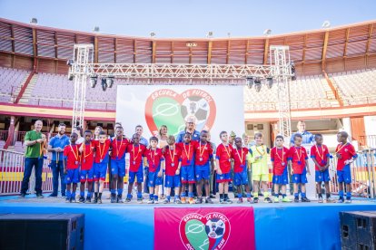 Las nuevas generaciones de la fábrica roquetera.