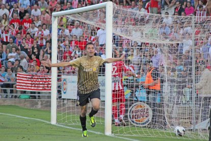 Marcó un gol decisivo para el ascenso.