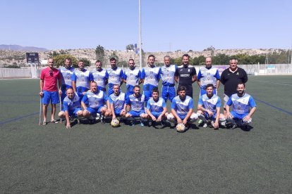 Lo intentó hasta el último penalti el Carboneras.