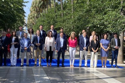 Queda poco más de un mes para ir a votar.