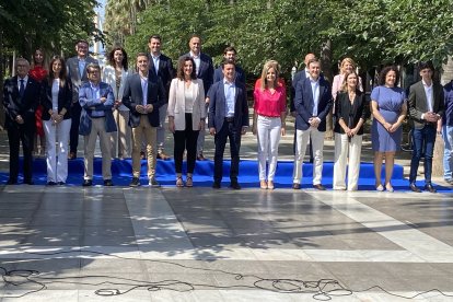 Foto de familia en la Rambla de Almería.
