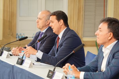 Reunión de los directores de la UNED de toda España.