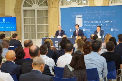 Reunión de los directores de la UNED de toda España.