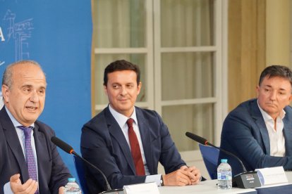 Reunión de los directores de la UNED de toda España.