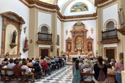 El Santuario de Tices, lleno de fieles.