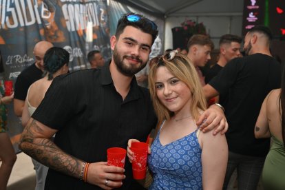 Fiesta en la Caseta de La Bodega del Jamón en San Isidro.