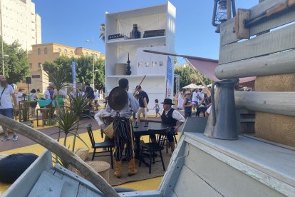 Acción promocional de IKEA en la Rambla.