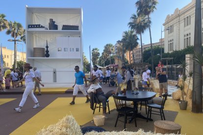 El Lejano Oeste, protagonista.