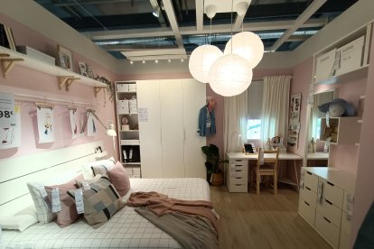 La firma sueca aterriza en la capital almeriense.