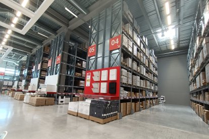 La firma sueca aterriza en la capital almeriense.