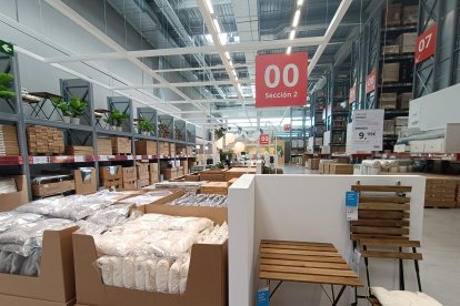IKEA incluye detalles almerienses en su nueva tienda.