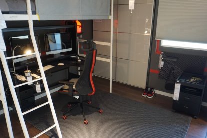 Últimos preparativos para la apertura de la tienda de IKEA en Almería.