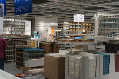 Quedan pocas horas para la inauguración y apertura de puertas.