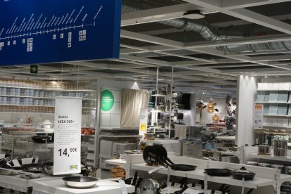 La firma sueca aterriza en la capital almeriense.