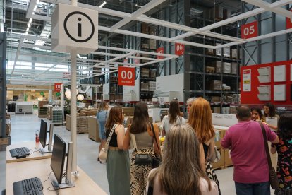 Quedan pocas horas para la inauguración y apertura de puertas.