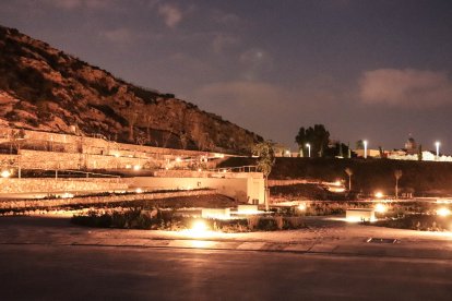 Vista del Parque de La Hoya durante las pruebas de iluminación