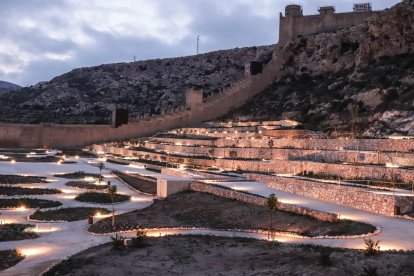 Así se verá por la noche el Parque de La Hoya