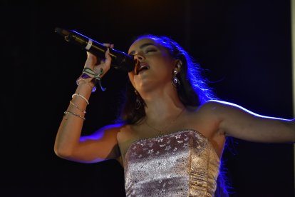 Montse Sánchez durante su actuación.