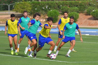 El Almería 23-24 se pone en marcha.