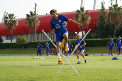 Pozo en uno de los ejercicios este lunes en el campo Anexo.