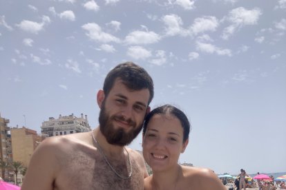 Erika y Carlos se llevan una noche en las Cuevas del Tío Tobas