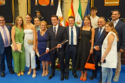 Javier Aureliano García junto a familiares y amigos.