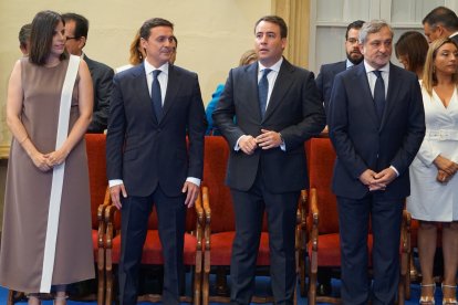 Parte de los diputados provinciales del PP.