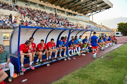 Vicente Moreno debutó como técnico rojiblanco en un campo que conoce bien.