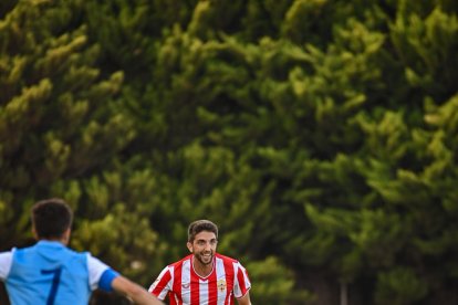 Édgar González, la única cara nueva del partido.