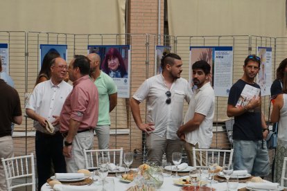El acto se ha celebrado este jueves en la sala bioclimática del Campus de La Cañada.