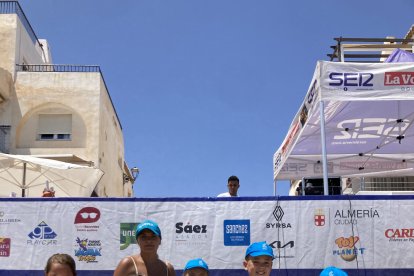 Los pequeños después de toda la mañana jugando 