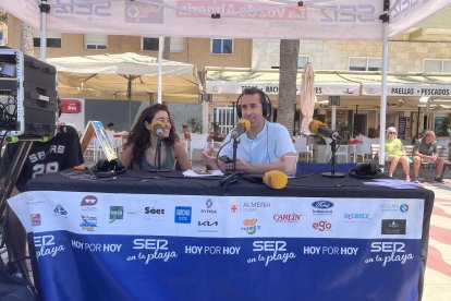 Fran García entrevistando a Ade Monterreal