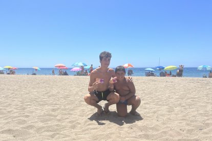 Manu ha obtenido dos entradas para el Aquapark de Vera
