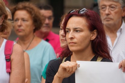 Concentración en el Mirador de la Rambla contra el asesinato machista cometido en Pescadería este lunes.