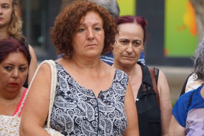 Concentración en el Mirador de la Rambla contra el asesinato machista cometido en Pescadería este lunes.