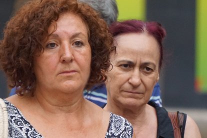 Concentración en el Mirador de la Rambla contra el asesinato machista cometido en Pescadería este lunes.